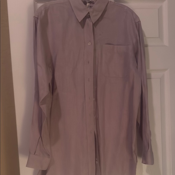Lord & Taylor Tops - Lord & Taylor Women’s Classic Lavender Shirt M